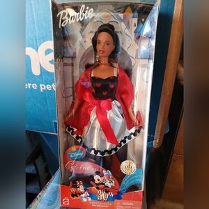 Barbie Doll❤️🖤🛍🎁🎀🖤❤️